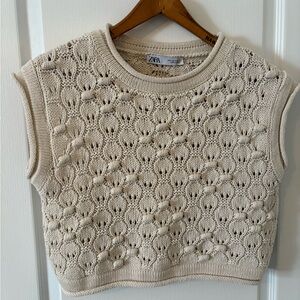Zara Ivory Knit Patterned vest